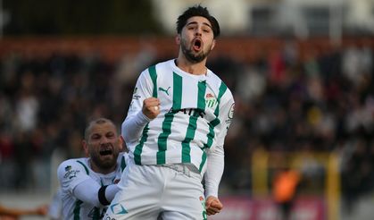 Timsah kafasını kullandı, 3 puanı aldı