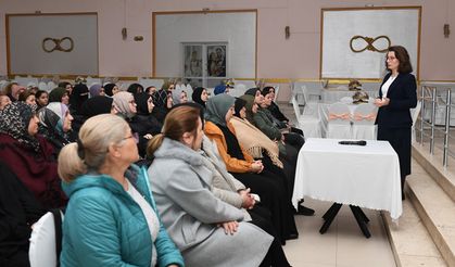 Vatandaşlara Osmangazi'de tüberküloz anlatılıyor
