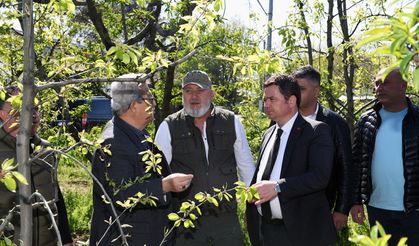 CHP'li Erkan Aydın'dan zarar eden çiftçiye destek