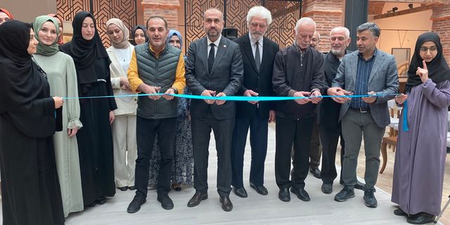 Bursa'daki sanatseverler sergide buluştu