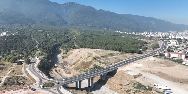 Bursa'da trafiği rahatlatacak köprü açıldı