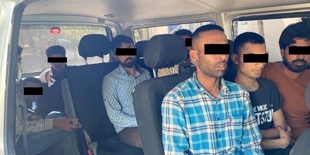 Düzensiz göçmenler yurtdışına kaçmadan yakalandı