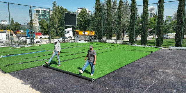 Bursa’da futbol sahaları yenileniyor
