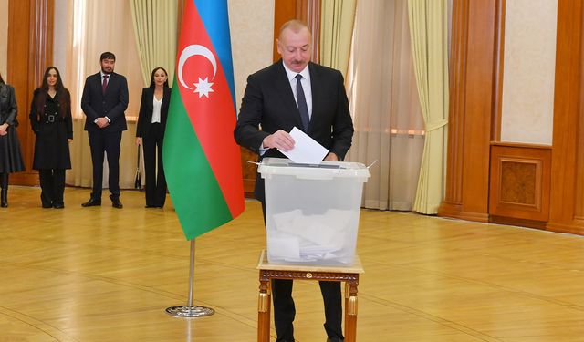 Azerbaycan'da İlhami Aliyev yine kazandı