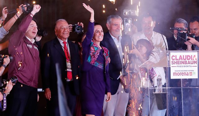 Meksika'nın ilk kadın devlet başkanı seçildi
