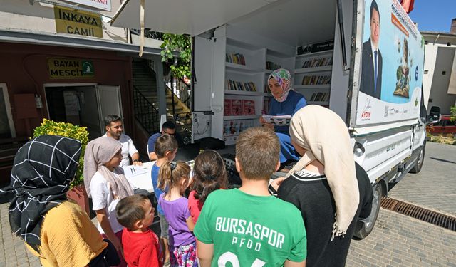 Gezici kütüphanede Bursa'da çocuklarla buluştu