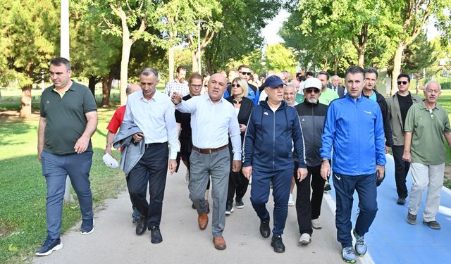 Mustafa Bozbey'den sokaklar yayalara bırakılsın çağrısı