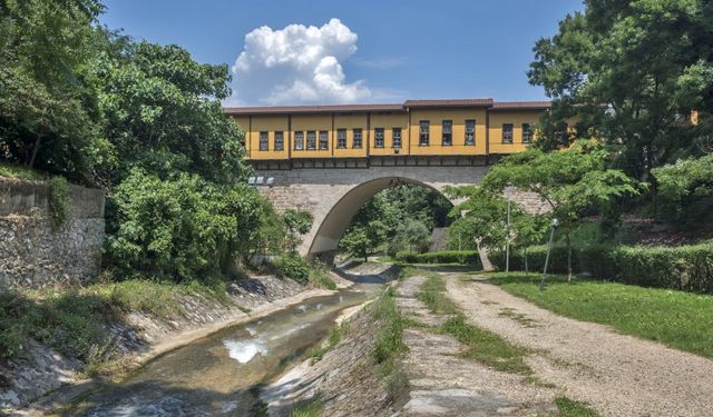 Irgandı Köprüsü'nde sanatçılar buluşuyor