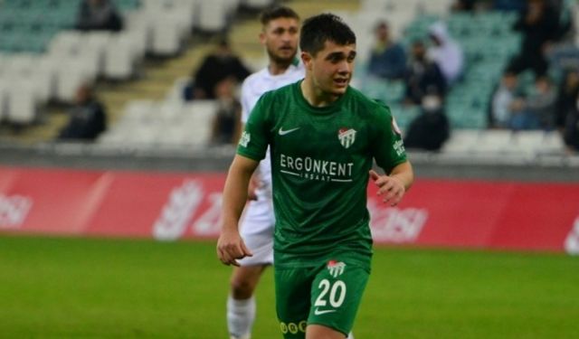 Yerli Batalla Vefa Temel, Bursaspor'a geri döndü