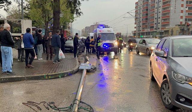 Otobüs durağında feci kazadan acı haber geldi