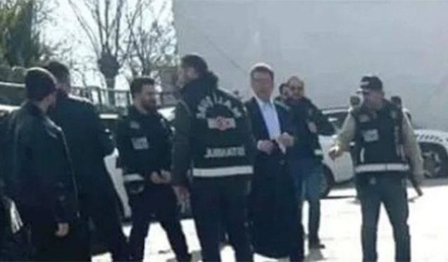 Ekrem İmamoğlu hücresinde tek başına