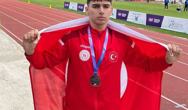Osmangazili milli atlet dünya üçüncüsü oldu