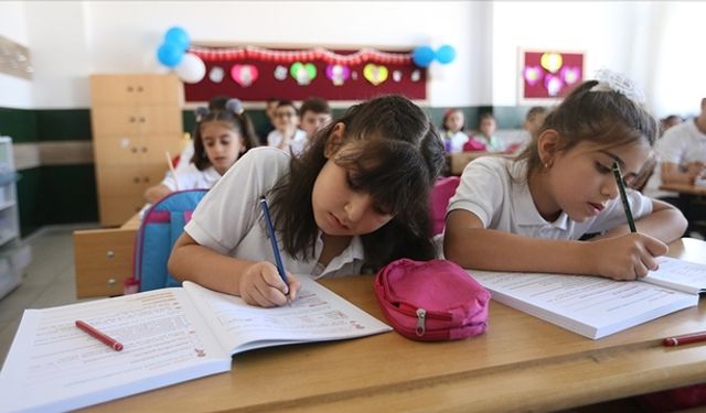 Yaz tatili öne mi çekilecek? MEB'den açıklama