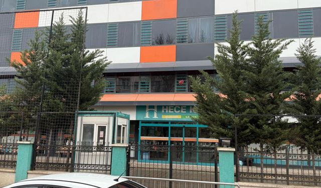 Maaş alamayan öğretmenler iş bıraktı