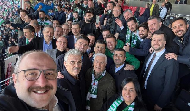 Bursaspor, küs olan vekilleri barıştırdı
