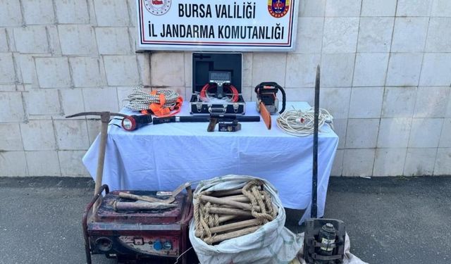 Definecilere jandarma suç üstü yaptı
