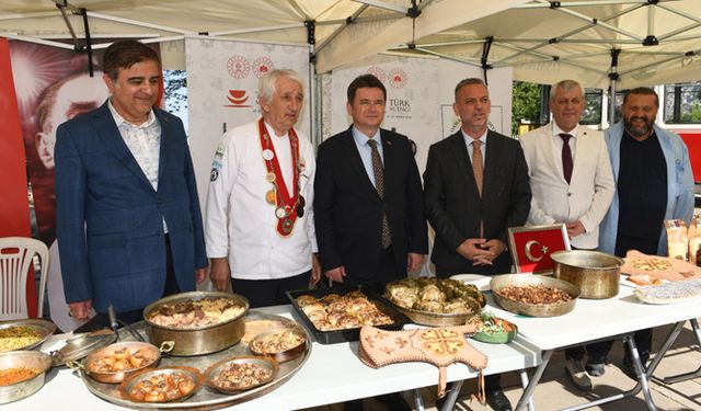 Bursa’nın lezzetleri Tophane’de görücüye çıktı