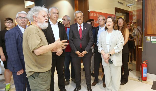Bursa'da Nazım Hikmet coşkusu