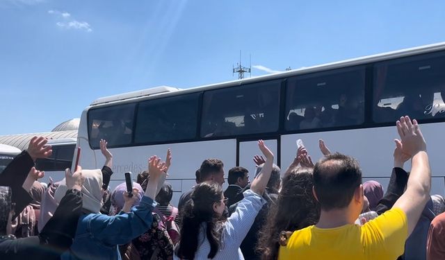 Gazze'de katliam devam ederken hacca gittiler!