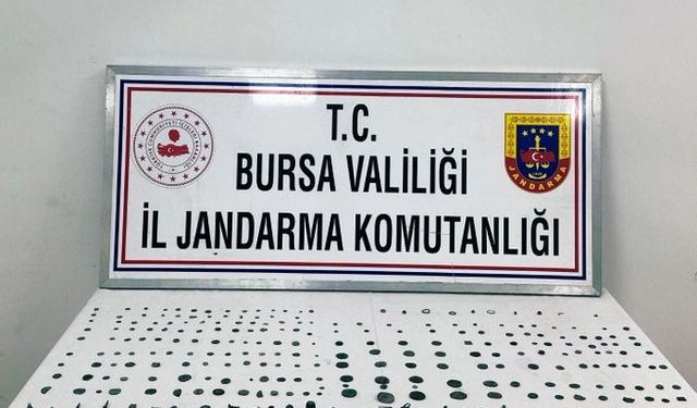 Tarihi eser kaçakçılarına otoyolda operasyon