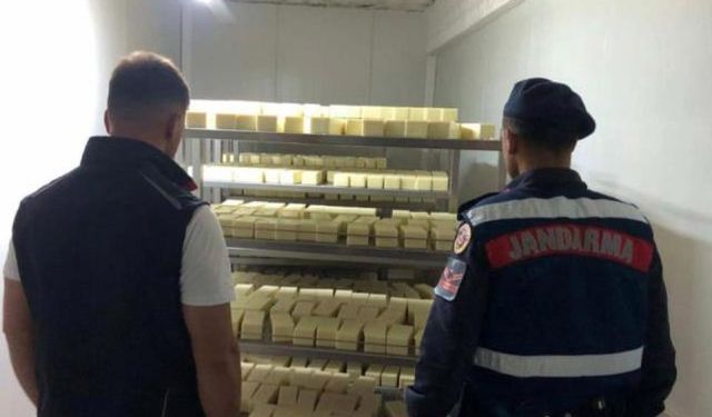 Tarihi geçmiş kaşarları eritip satmışlar!
