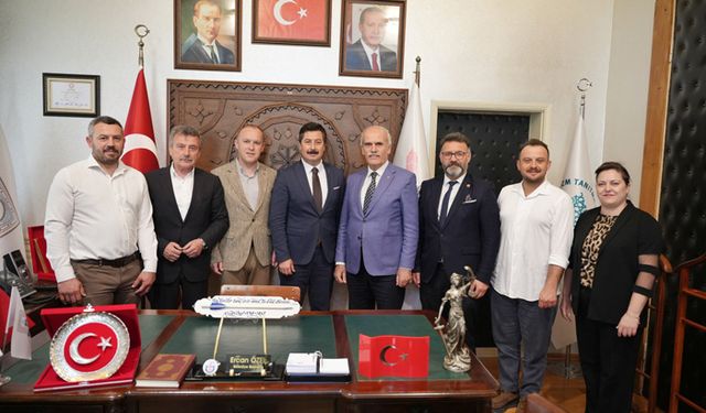 Recep Altepe, Yenişehir Belediye Başkanı Özel'i ziyaret etti