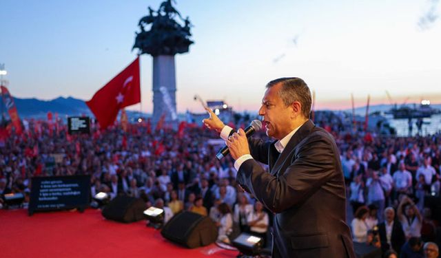 Özgür Özel'den Cumhurbaşkanı Erdoğan'a:  Yerel bir diktatörsün