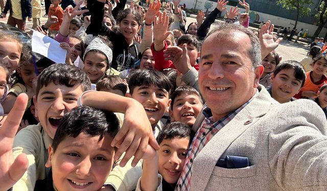 Bursa'nın başarılı siyasetçisi, Bülent Akça