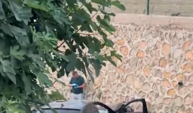 Su kanalında otomobil çarptı, can verdi