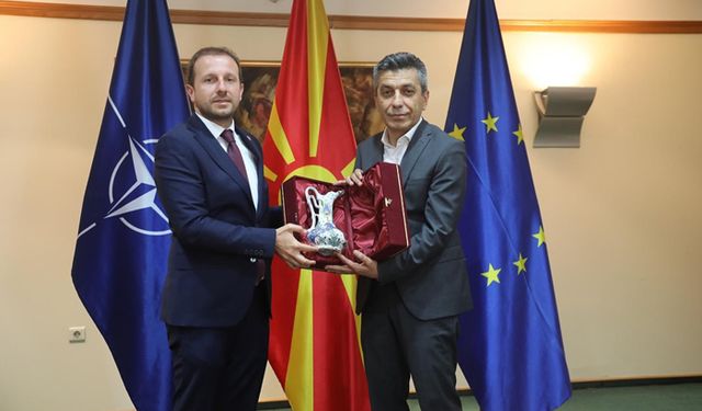 AK Parti'li vekiller Kuzey Makedonya'ya çıkarma yaptı