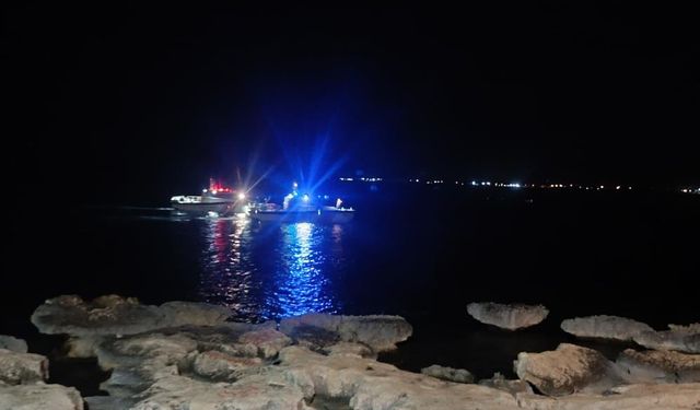Gece denize giren kadın avukat boğuldu