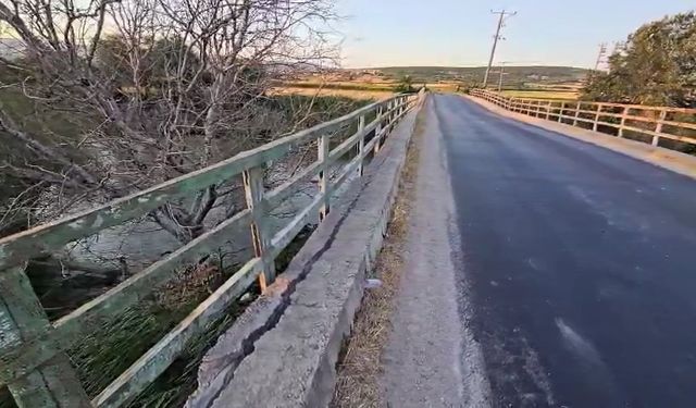 Bursa'daki köprü tehlike saçıyor