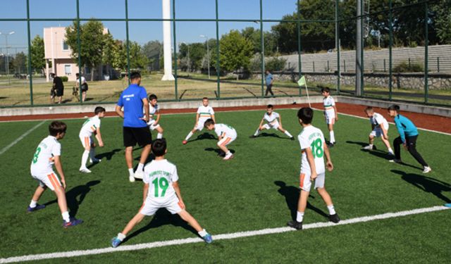 Geleceğin futbolcuları Osmangazi'den çıkacak
