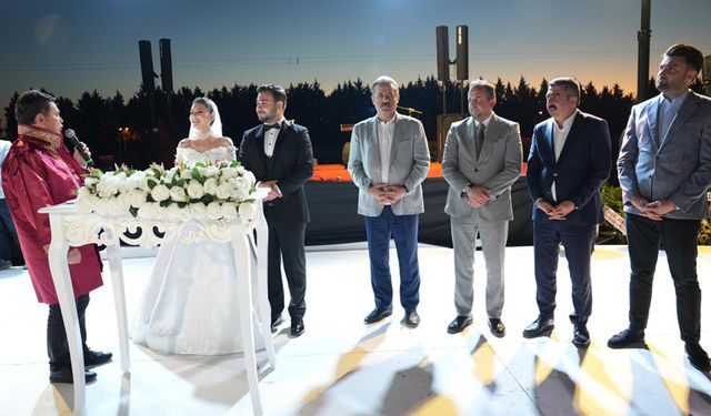 Bursa'nın önemli isimleri bu düğünde buluştu