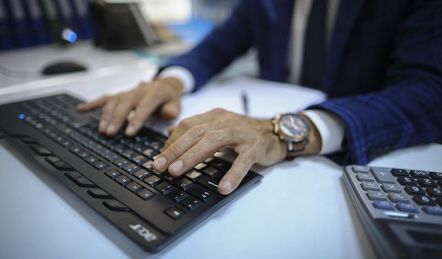 Yarı zamanlı çalışma hakkı nedir? Memurlar kaç saat çalışacak?