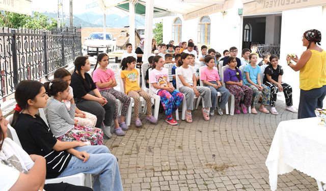 Gezici Kütüphane çocukların ufkunu açıyor