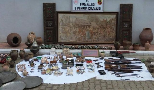 Ne arasan var, tüfek, silah ve kılıç