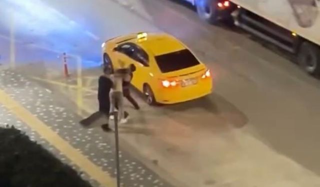 Bursa'da sokak ortasında darp etti, bıçakladı