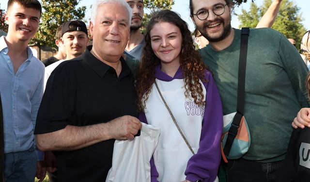 Mustafa Bozbey'den gençlere eğitim desteği müjdesi