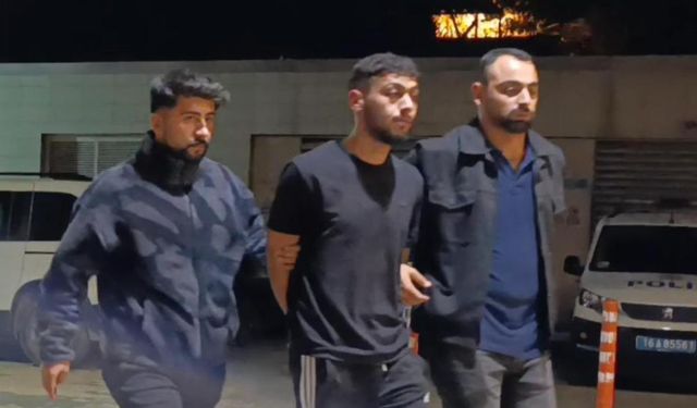 Laf attı diye sırtından bıçakladı!