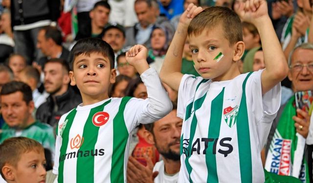 Miniklere Bursaspor aşkı aşılıyorlar
