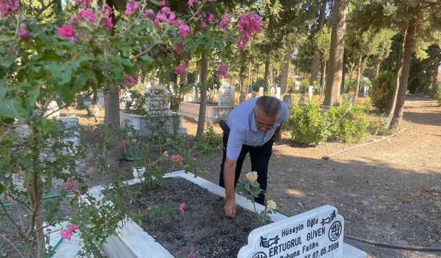 Mezarlığı oğlu için ormana çevirdi