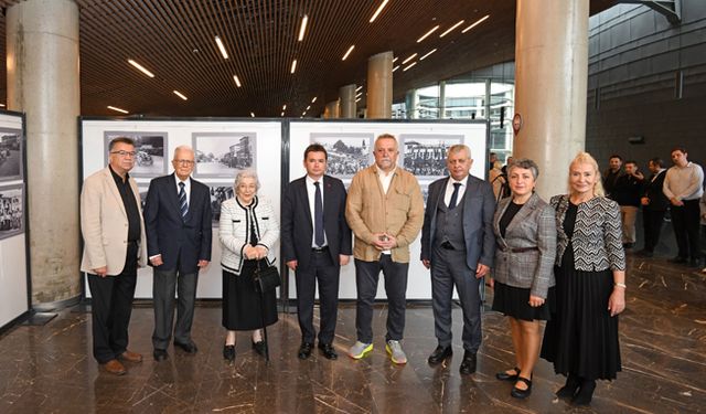 'Cumhuriyet ve Bursa' fotoğraf sergisi açıldı