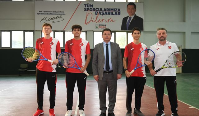 Osmangazili tenisçiler Tokyo Olimpiyatlarına hazırlanıyor