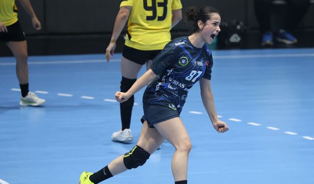 Büyükşehir AEK Athens'i rahat geçti