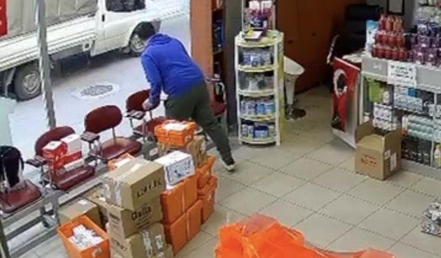 Bursa'da herkesin gözü önünde  eczacı kıza saldırdı