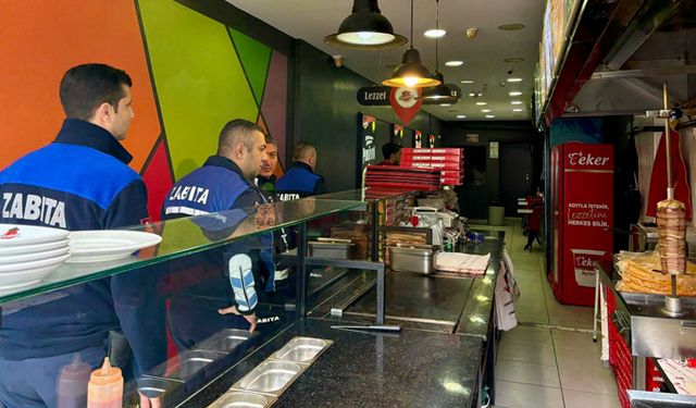 Yöresel rezalet devam ederken, Gemlik'te dönercilere denetim