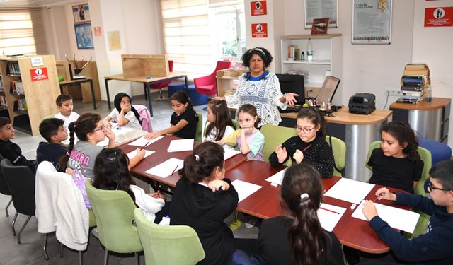 Çocuklar yetenek atölyesini keşfediyor