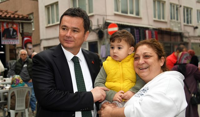 Erkan Aydın: Çözüm odaklı çalışıyor, vatandaşı memnun ediyoruz