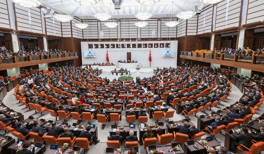 Emeklilere müjde verildi İntibak zammı belli oldu, onay çıktı! SGK ve Bağ-Kur emeklileri faydalanacak